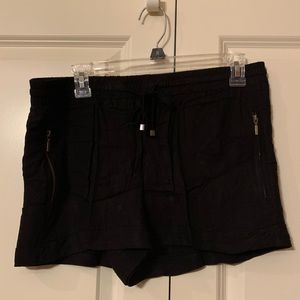 Black elastic/ drawstring waist shorts
